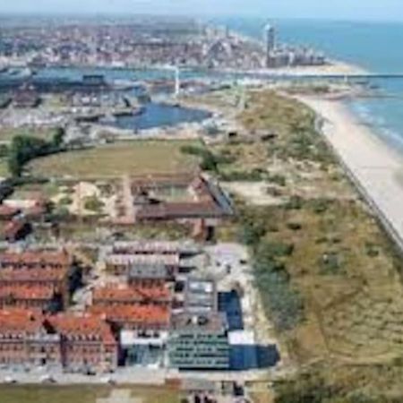 Hedendaags, Verzorgd Appartement Op Unieke Locatie Oostende Buitenkant foto